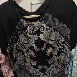 D&G Black and White scarf tee. Unique design, new with tags.